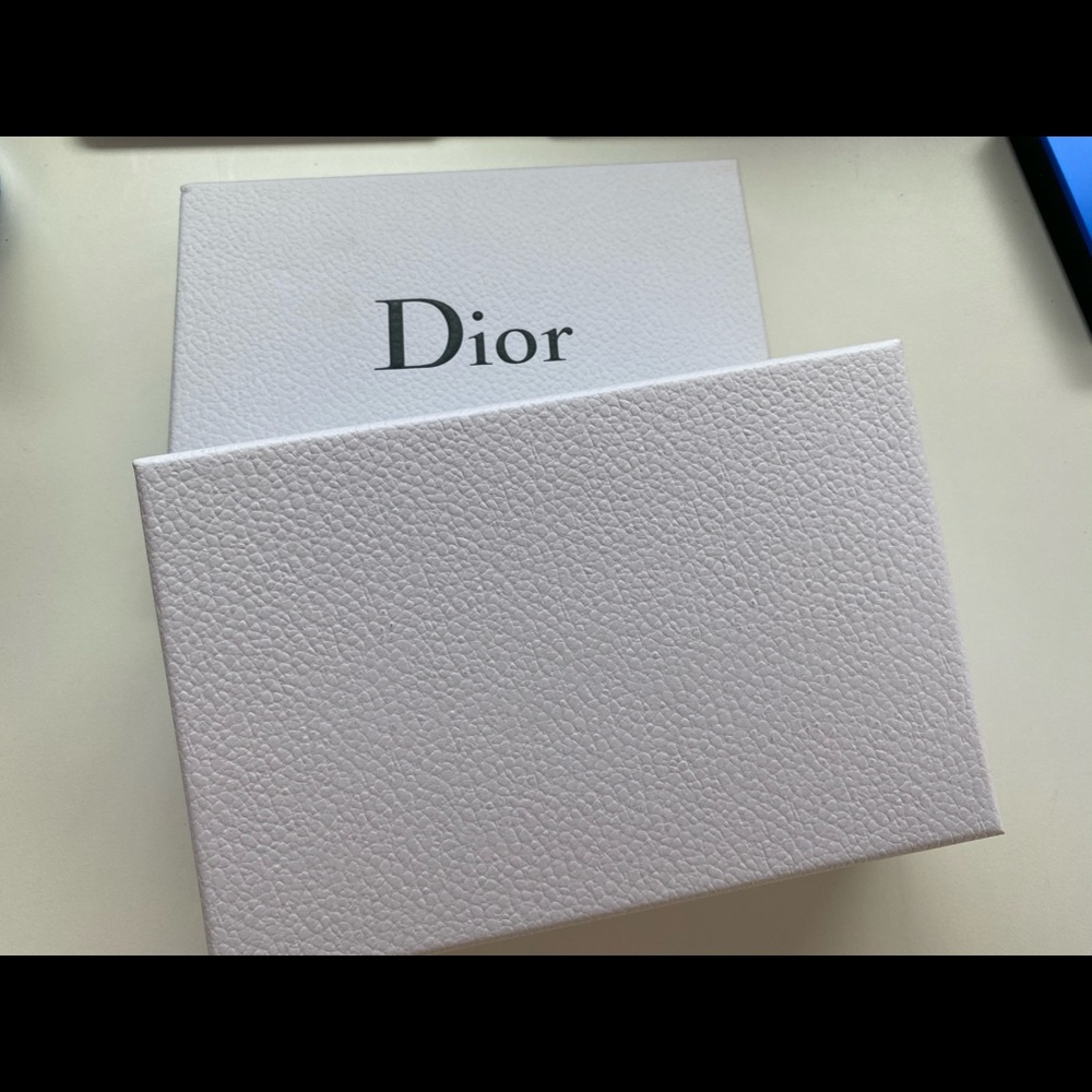 Dior Gift Box - Picture 3 of 3